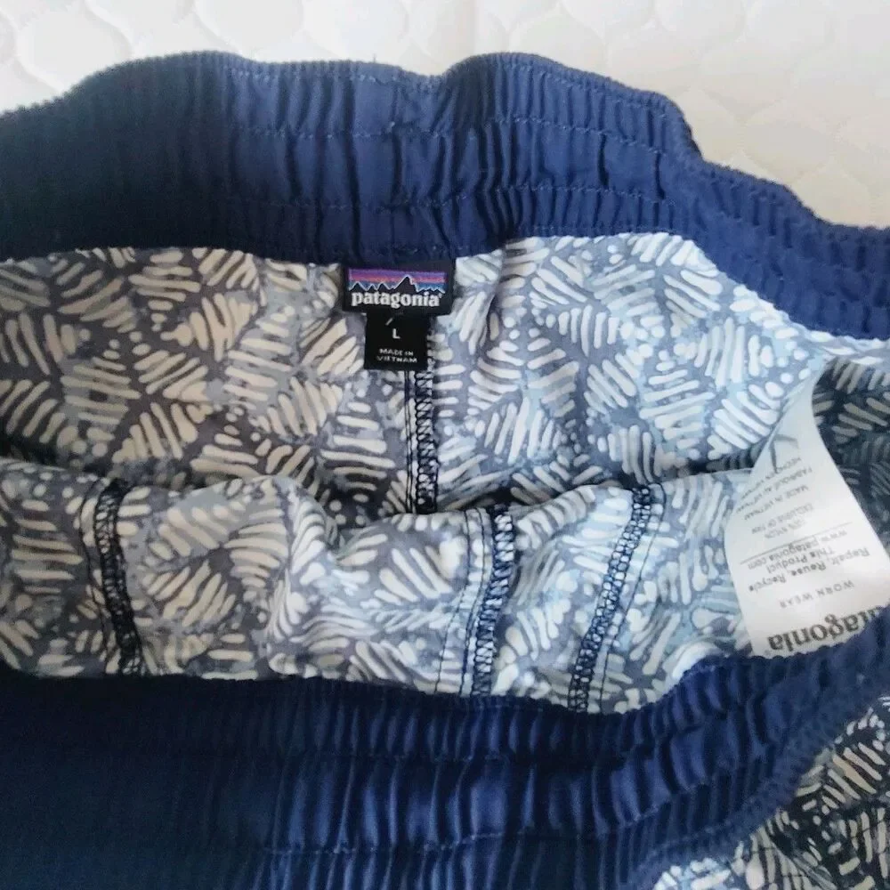 PATAGONIA Girls Batik COSTA RICA BAGGIES Swim shorts Unlined Size L